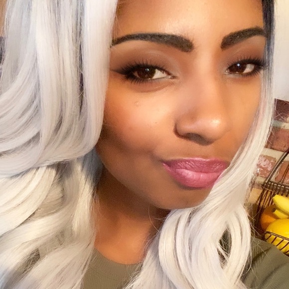 Meet your Posher, Issa - Picture 1 of 1